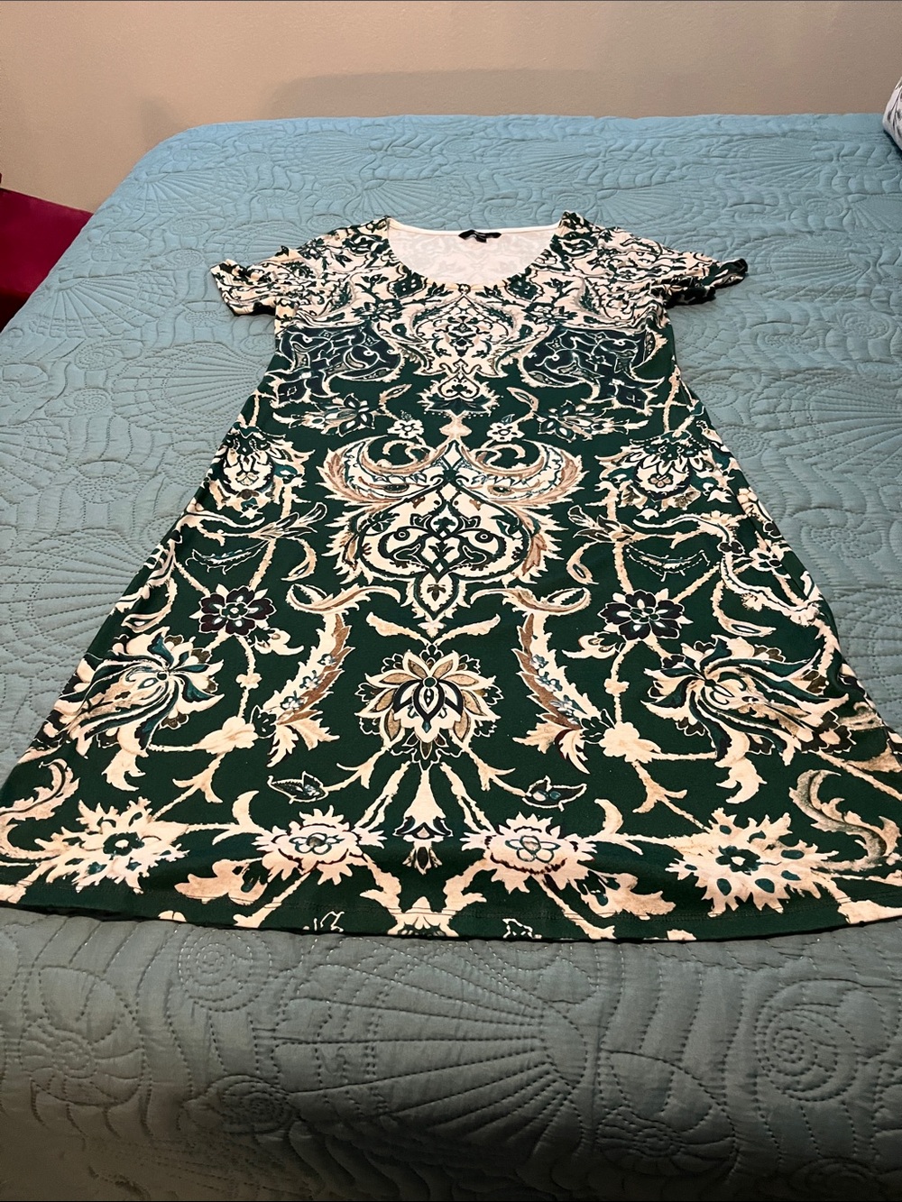 Green and Cream Printed Short-Sleeve Dress